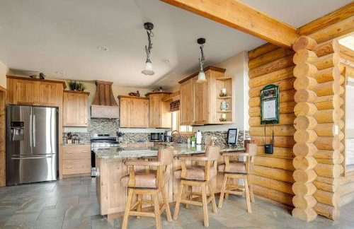 Ski and Ride Mountain Haus - Hot Tub, Fire Pit, Game Room & Deck - Foto 23