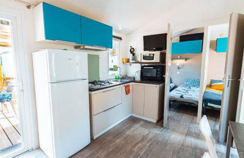 Bungalow 3 chambres pour 6 pers avec Climatisation Camping 3 etoiles - Foto 15