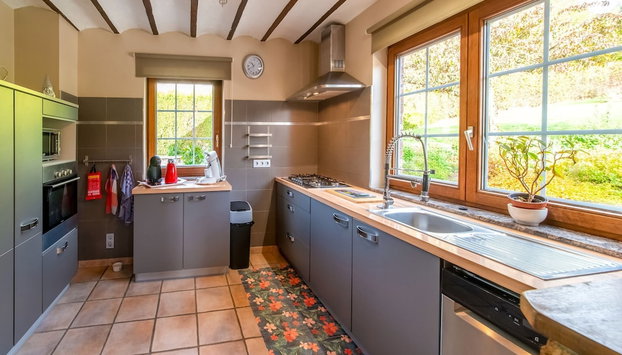 Holiday Home With hot tub in Vielsalm - Foto 5, Eigene Küche