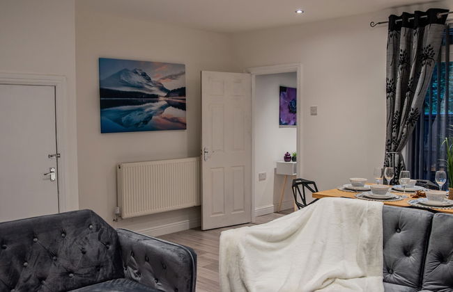 BV Comfy Spacious 3 Bedroom House At Tatton Street Manchester - Foto 46