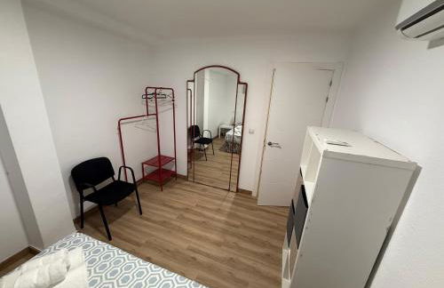 Sevilla Apartamento en Camas a minutos del centro de Sevilla Wifi - Foto 11