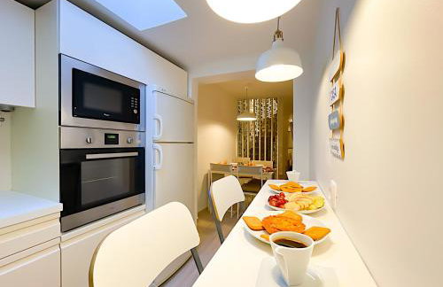Entire 2 Bedroom Family Friendly House in Belem Lisbon 3 to 5 Guests - Photo 28