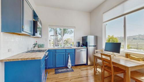 Walk to Torrey Pines Beach! Beachwalk Bungalow - Photo 2