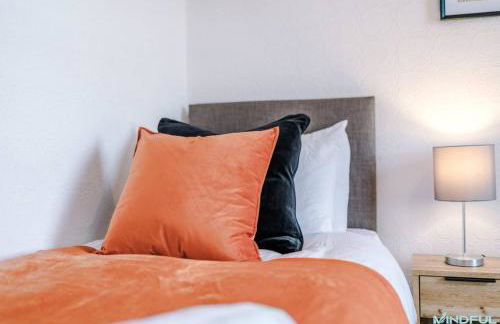 5BR House, Sleeps 10 guests - Free Parking - Business & Contractor Stays - Foto 15