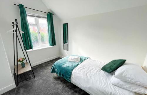 Perfect for Contractors! Free Central Parking! - Foto 5