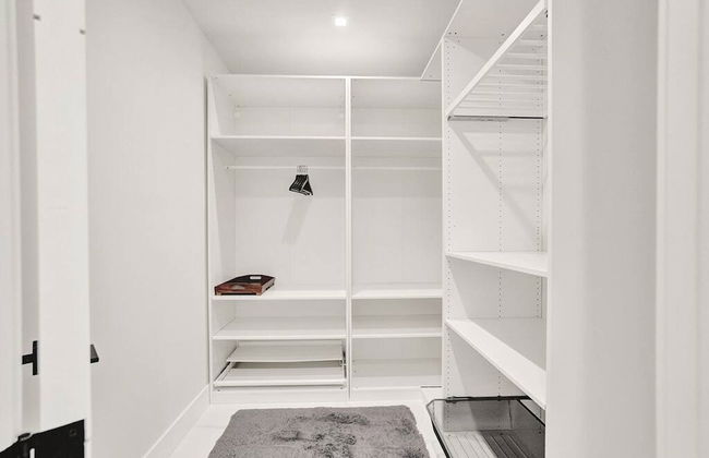 4BR w htd Pool Walk to Las Olas 5mins to Beach - Foto 18