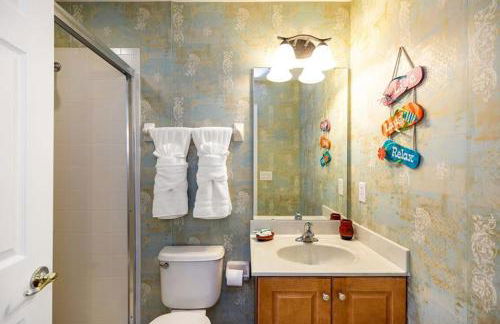 Lakeview 6-Bedroom Retreat with Game Room, Private Pool, Spa & Resort Amenities - Ideal for Families & Groups - Foto 18