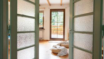 T-h-EBAZILE - Foto 3