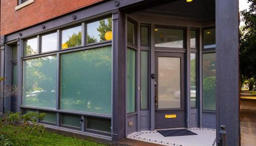 Gorgeous 5BR Storefront Home ABODEbucks - Foto 2