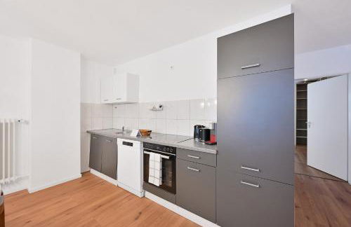Beautiful 2-Room Apartment in City Center with Kitchen and Free Wifi - Foto 17