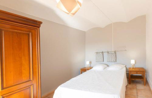 Belle Maison En Pierre Avec Piscine - Foto 11