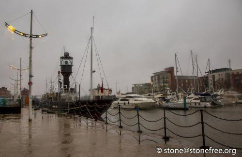 Boutique 1 Bdrm Duplex Suite on Marina 305 - Foto 16