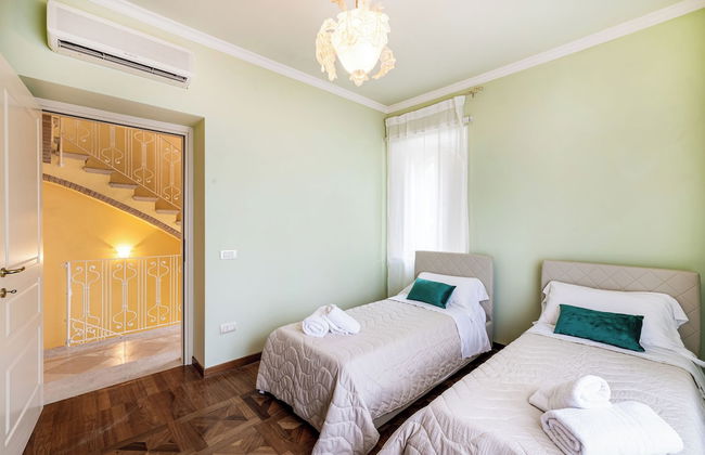 Beautiful Villa With Private Spa - Foto 10