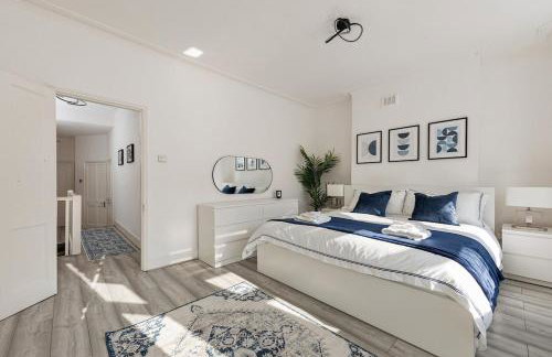 Modern 4 Bedroom House In Woodgreen - Foto 3