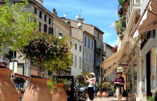 Modern Appartment, Central, 10 Min Walk to Beach - Photo 10