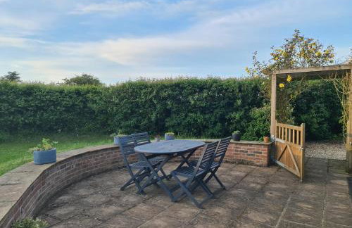 Brisley North Norfolk cosy cottage garden pub and walks - Foto 4