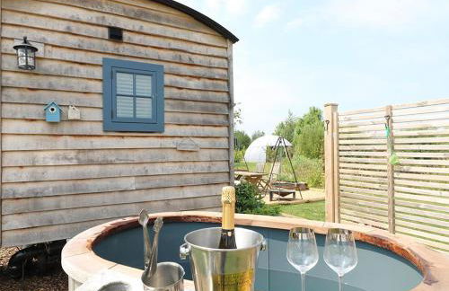 Shepherd's Hut- Hot Tub- Wellness Spa- Wood Burner - Foto 23