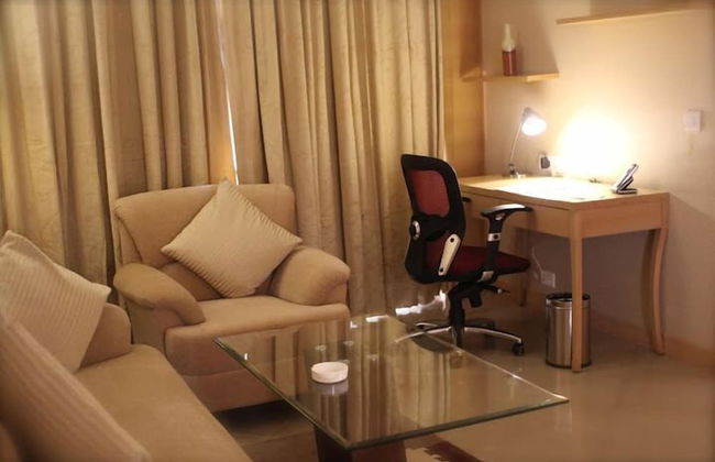 Savoy Suites Manesar - Foto 11