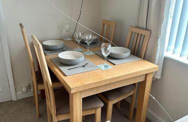 Lovely 2 bed apartment sleeps 5 - Foto 5