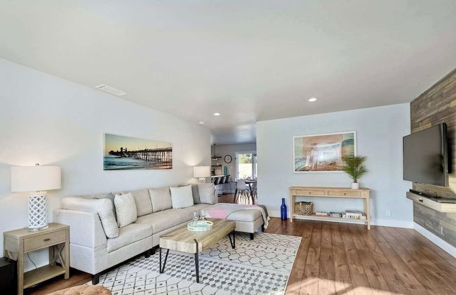 Immaculate 3 BDR in Oceanside - Private Pool & Spa - Photo 26