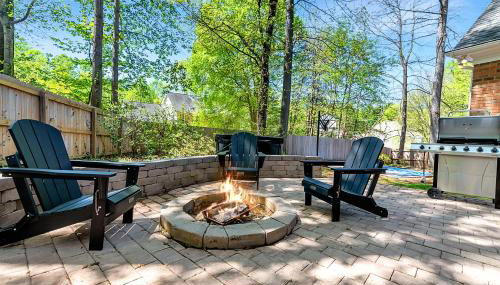 HotTub, FirePit, Basketball, 15 Min To Sedgefield - Photo 3, Garden