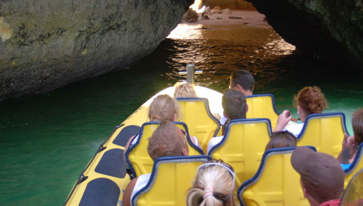 Excursión a las cuevas del Algarve en lancha