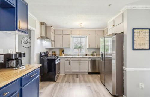 5BR with Game Room & Huge Backyard - Foto 6