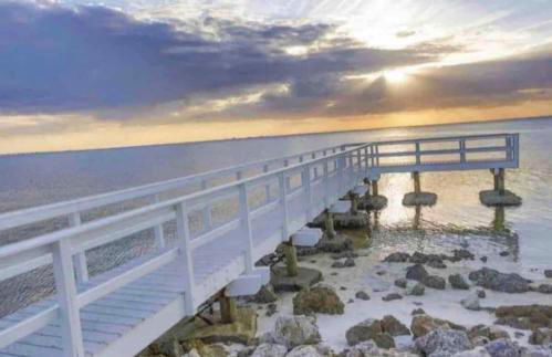 Amazing Waterfront Views Resort, Enjoy Heated Pool & Sunset! - Photo 46