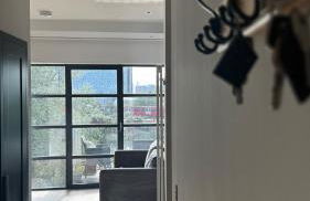 London City Island 1 Bedroom Luxury Apartments, Private Balcony - Photo 17