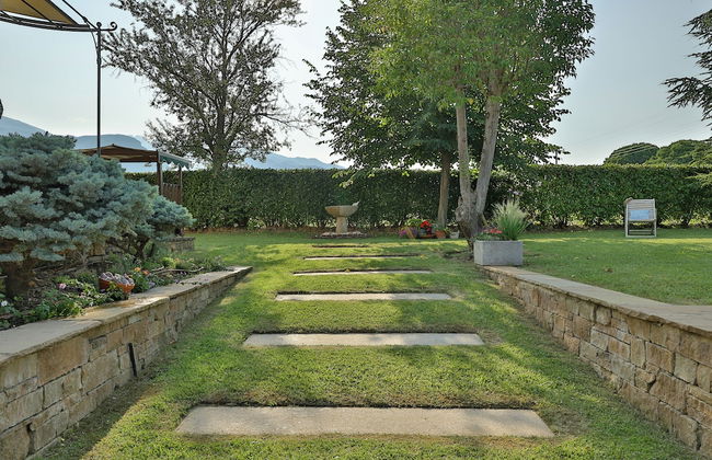 Olives and Vines all Season Villa - Photo 38