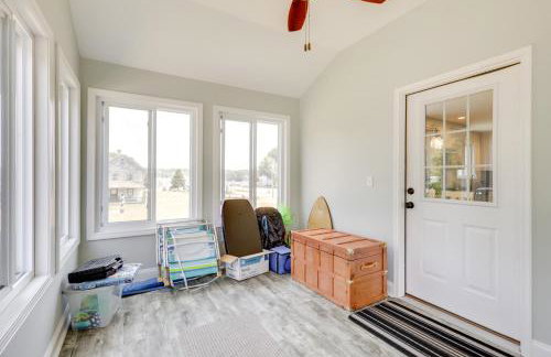 Walk to Pawcatuck River Family-Friendly Home! - Foto 13