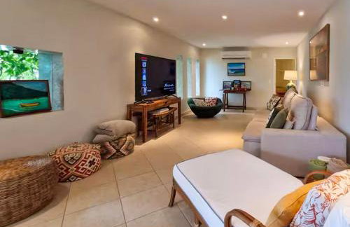 NOVO Mansão Pé na Areia com Heliponto, 1 Piscina, 1 Hidro, Sauna e 5 Quartos - Foto 4