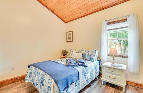 2 Mi to Lake Champlain Cabin with River Access! - Foto 16