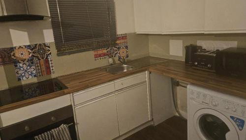 1 Bed House Sleeps 2 -Free Parking -Tv - Foto 4