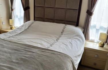 Static Caravan on the Jurassic Coast at Freshwater Beach Holiday Park - Photo 23