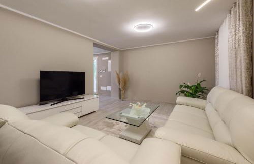 Villa Fiumetto by Mmega - Foto 18