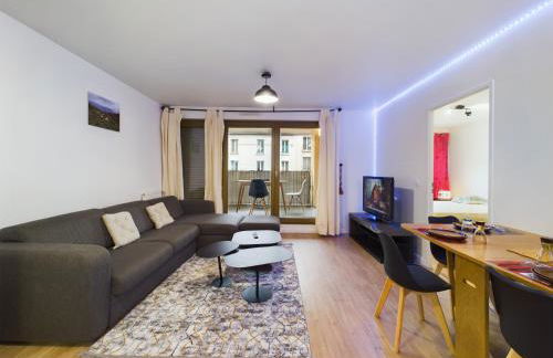 Roi de la Seine à Paris, stade, Gare parking et terrasse - Foto 11