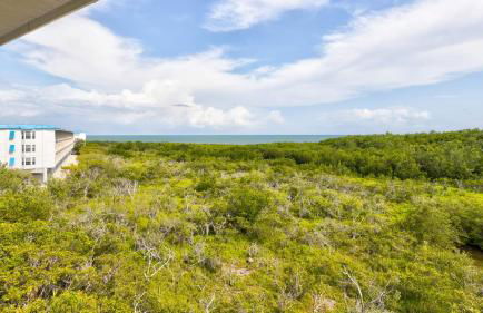 Sea View and Sunrise Top Floor Ocean Pointe 2412 - Foto 10