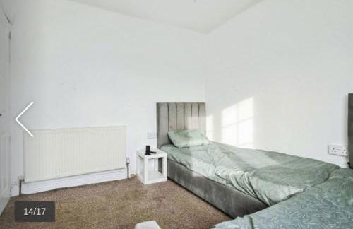 2 Bed Terrace House with modern touch - Foto 7