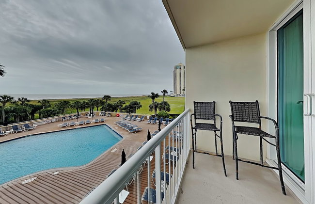 Beachfront Hideaway by Ryson Vacation Rentals - Foto 2