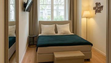 glorious cloud apartment - Photo 2