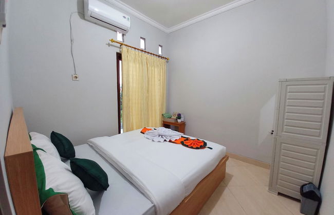 Homestay Syariah Dekat Monjali dan JCM by Simply Homy - Foto 4