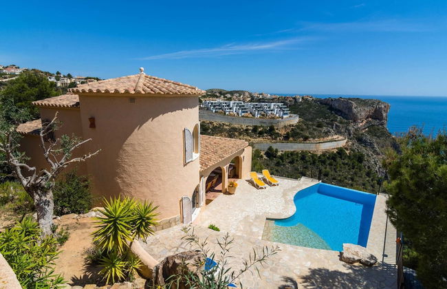 Villa With Sea Breeze Charm - Foto 21