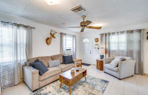 Pet-Friendly Fort McCoy Cabin with Fire Pit! - Foto 10