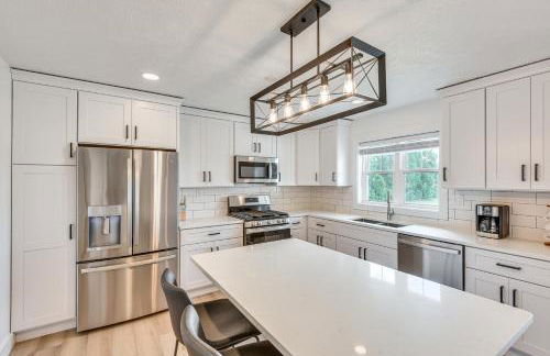 Charming Middlebury Retreat with Patio and Fire Pit - Foto 9