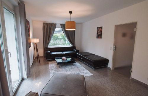 Modern house half - near Hamburg Airport - Foto 1