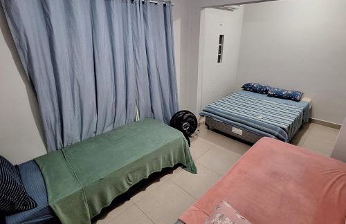 CASA - 2 minutos do aeroporto - 3 qtos com ar - Foto 9