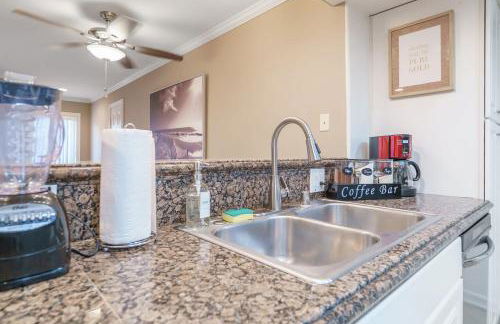 AWESOME 3BR 1 Block To Ocean Fast WIFI C1 - Photo 16