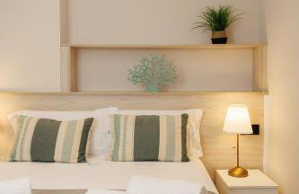 MARBELLA BANUS SUITES - Banús - Medina Garden - Brand New 1BR - 1BA - Outdoor Terrace - Bright & Modern - Pool - Steps from Puerto Banús Marina - Walk to El Corte Ing Luxury Shopping Mall - Photo 31