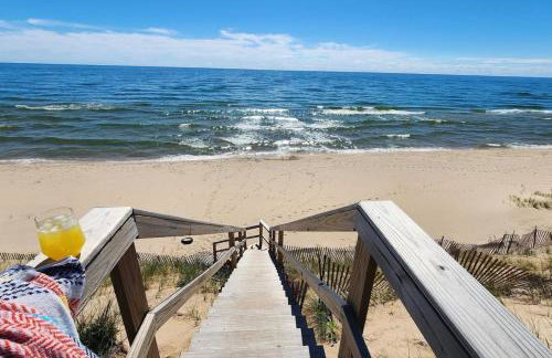 Relax on Lake Michigan at Reagan's Landing - Foto 18